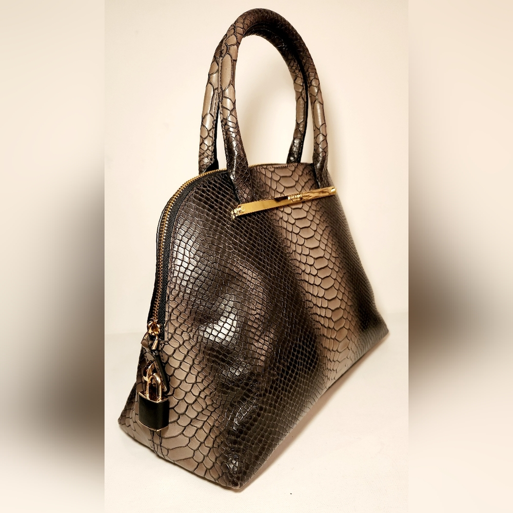 NWT! Henri bendel Premium Luxe Line snakeprint leather dome Satchel bag - Picture 3 of 9